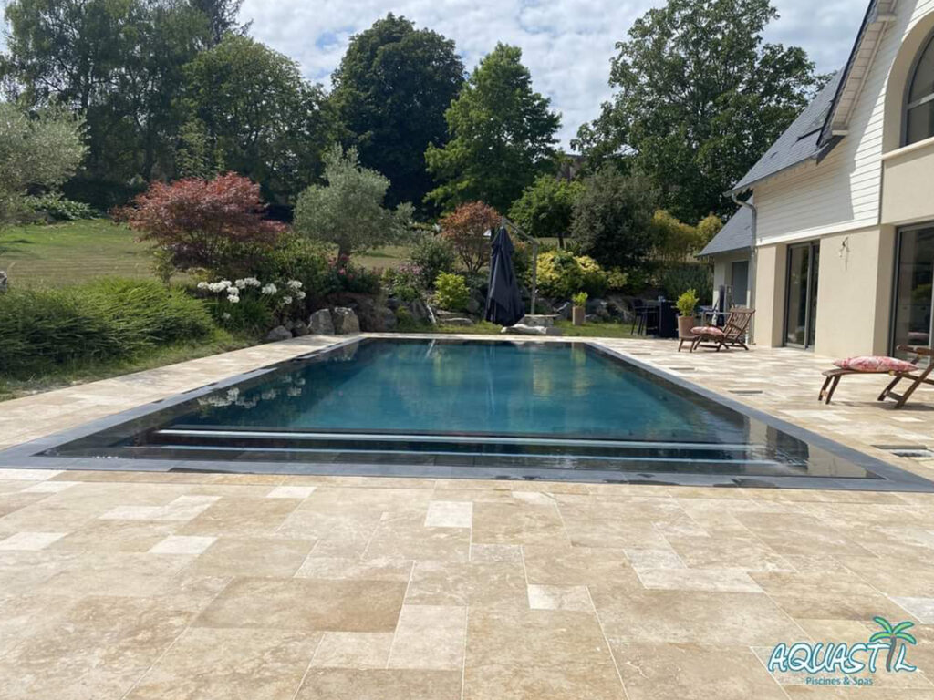 Réalisation 3 de Magasin Aquastil Piscines Aqua2S Bayeux