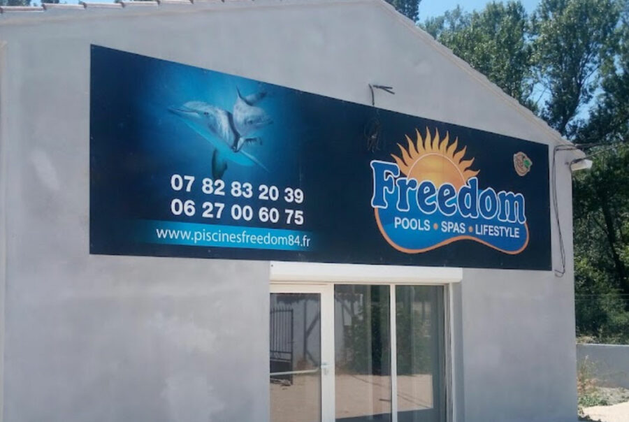 Magasin Freedom Piscine Vaucluse