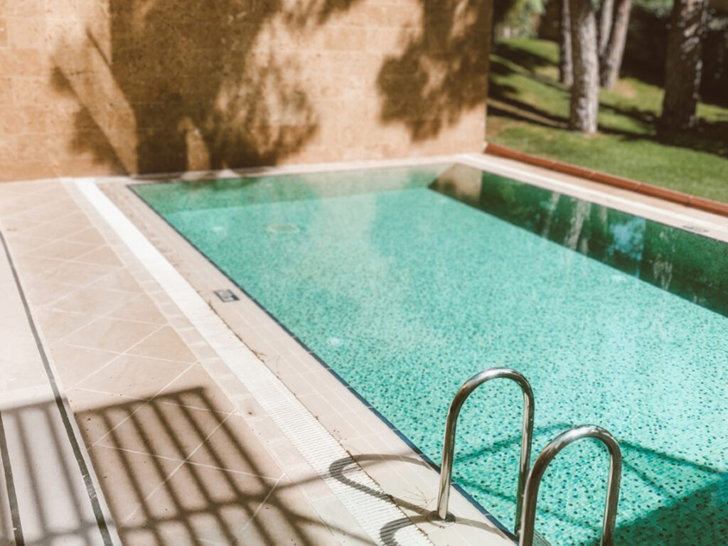 Réalisation 3 de Magasin DML piscines Lauris