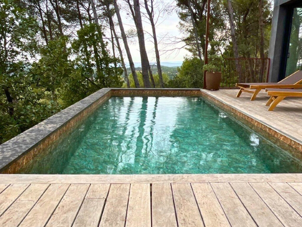Réalisation 1 de Magasin DML piscines Bouc-Bel-Air