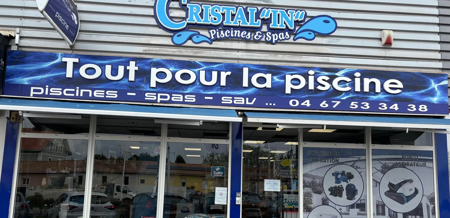 Magasin Cristal in Piscines et spa Balaruc-Les-Bains