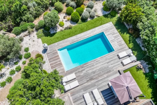 Vente piscine coque Corse piscine et spa Borgo