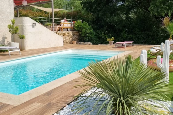 Vente piscine coque Evasion Piscines Saint-Maximin-la-Sainte-Baume