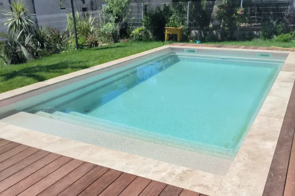 Vente piscine coque Var 83 Les piscines de Marie Laure