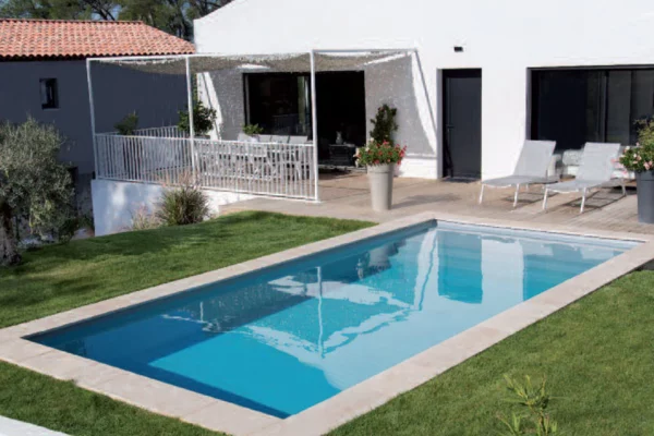 Constructeur piscine coque Gémenos