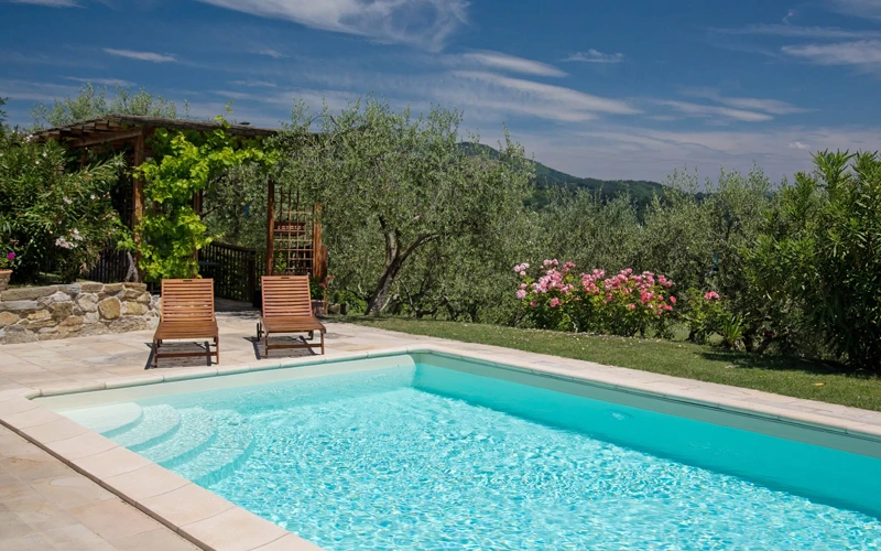 Changer le liner d’une piscine ancienne