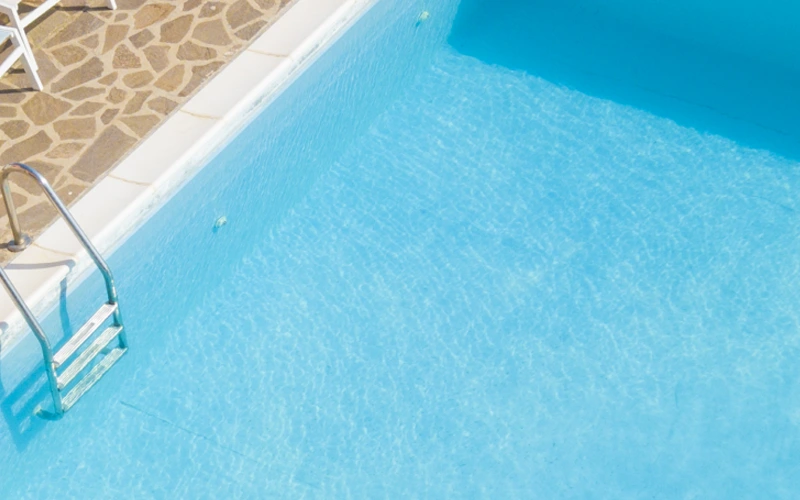 Étanchéité piscine : optez pour le liner armé