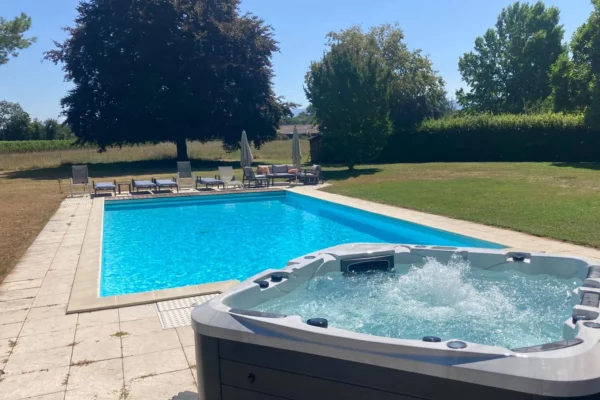 Vente piscine et spa-Bleu Diffusion Saint-Genis-Pouilly