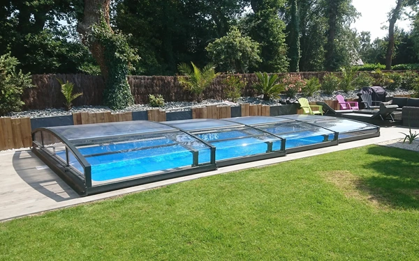 Abri de piscine sécurité maximale pour votre bassin