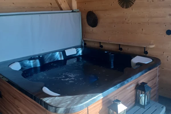 Installateur de spa Essentiel Piscine et Spa Charmeil