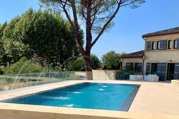 Aqua Soft Marseille construction de piscines béton sur mesure