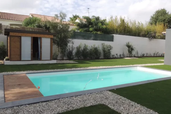 Installation piscine coque Rive Sud Piscine et Spa Sainte-Anne Sur Brivet