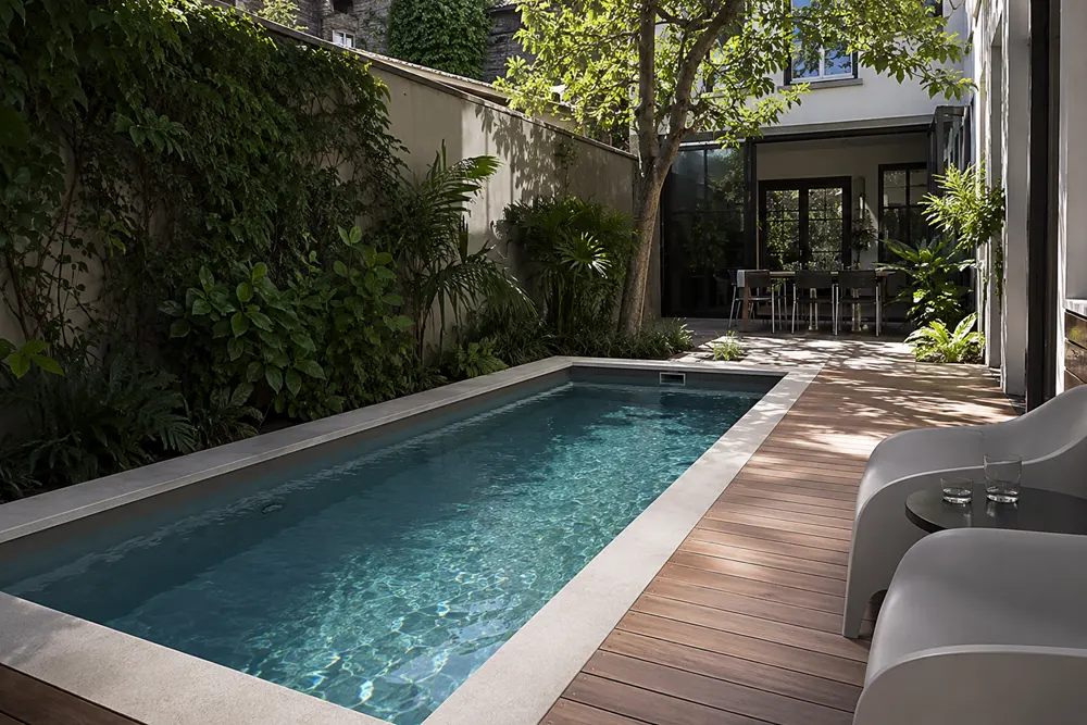 Mini piscine contemporaine